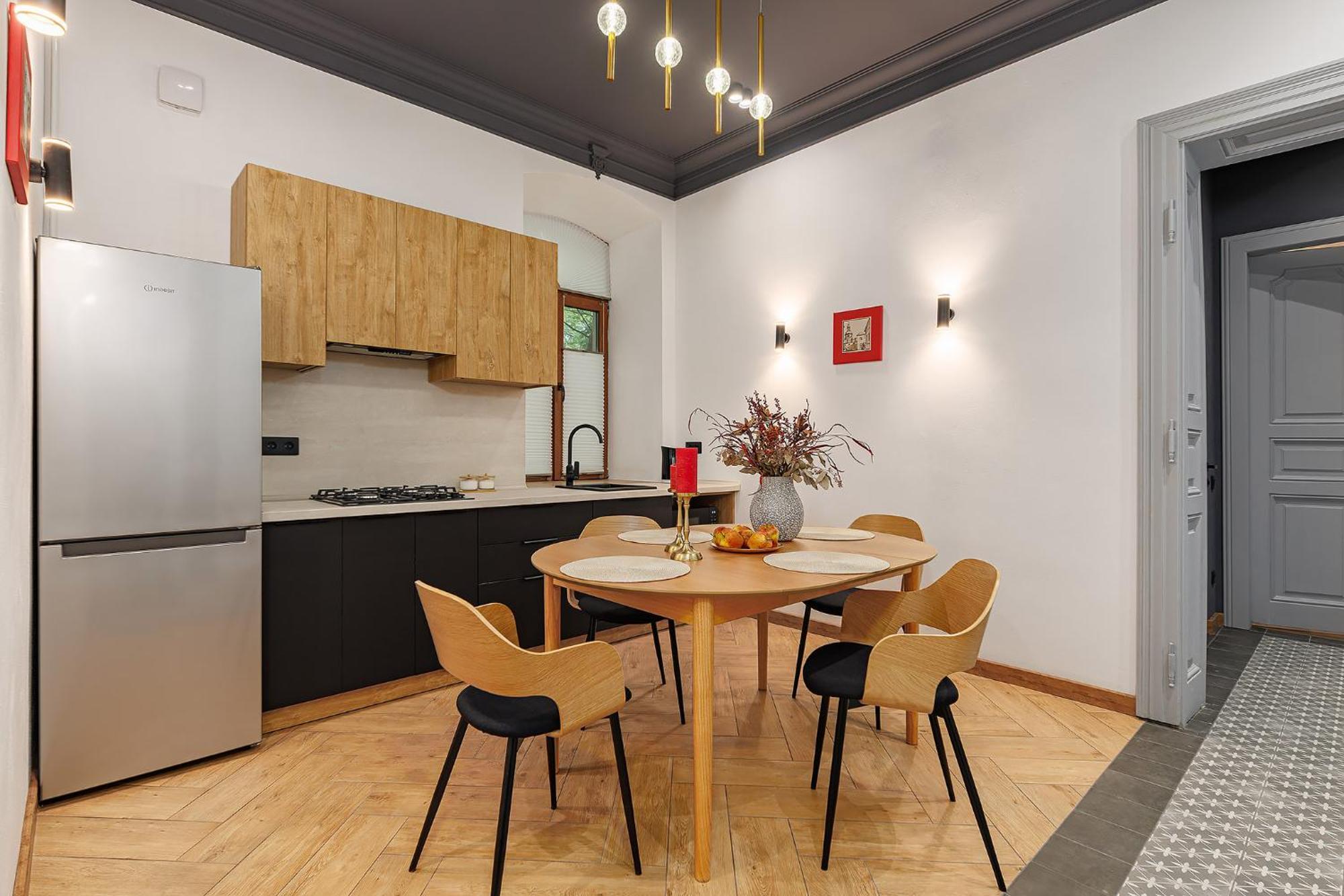 Grand Apartment Leopoli Esterno foto